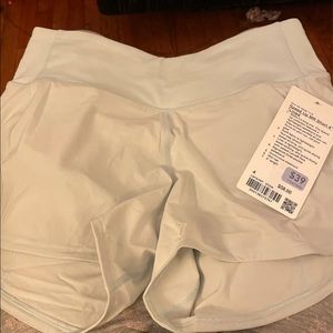 Lululemon speed up MR 4” size 4 nwt ocean air NWT